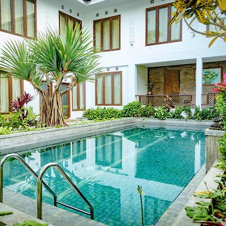 แฟมิลี โฮเต็ล กราเดีย 2 Hotel บาตู ภายนอก รูปภาพ