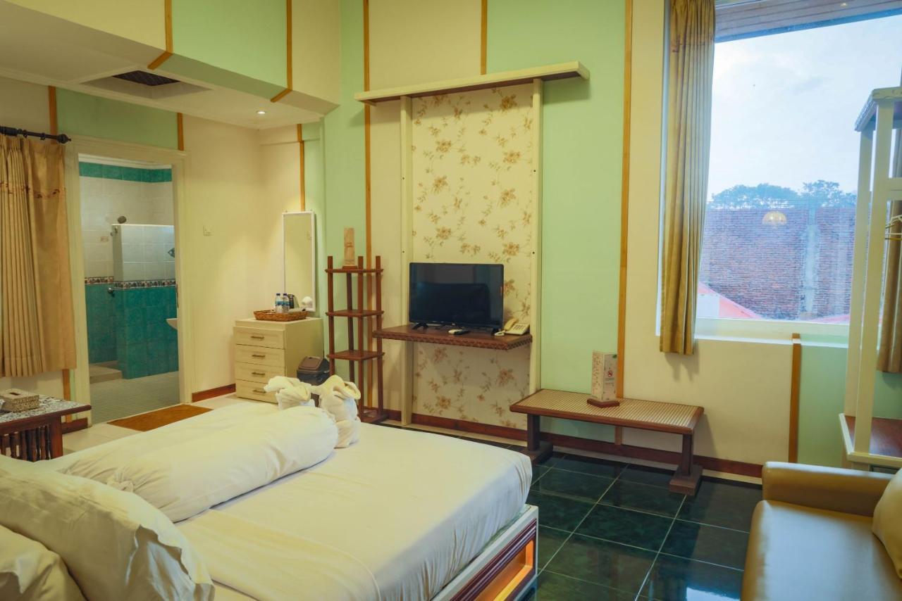 แฟมิลี โฮเต็ล กราเดีย 2 Hotel บาตู ภายนอก รูปภาพ