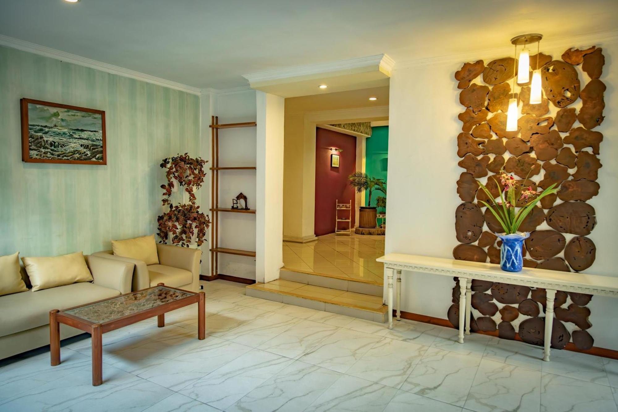 แฟมิลี โฮเต็ล กราเดีย 2 Hotel บาตู ภายนอก รูปภาพ